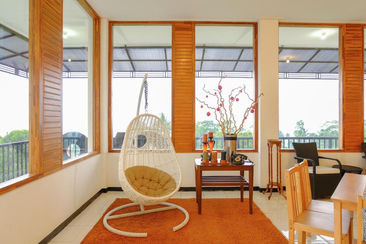 Oyo 446 Hotel Kawi Surapatha Malang Bagian luar foto