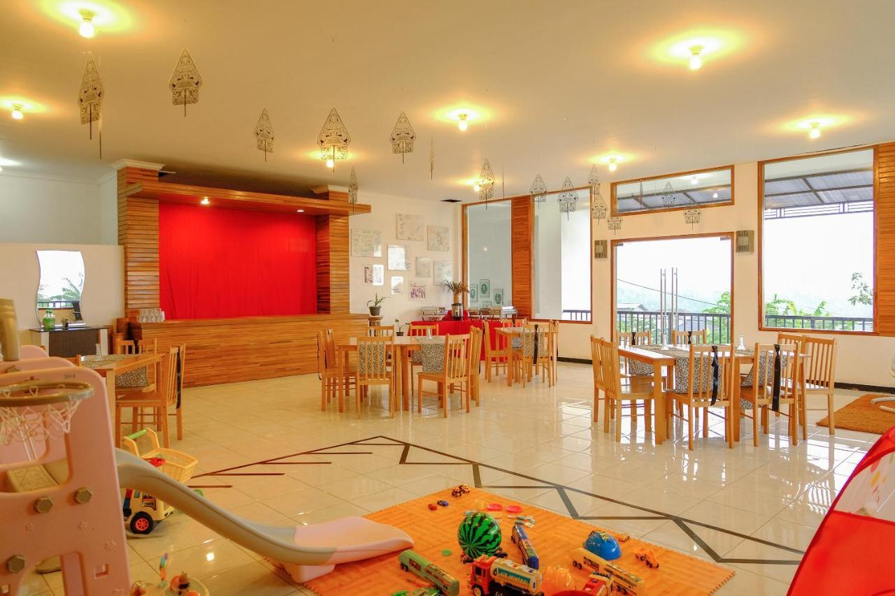 Oyo 446 Hotel Kawi Surapatha Malang Bagian luar foto
